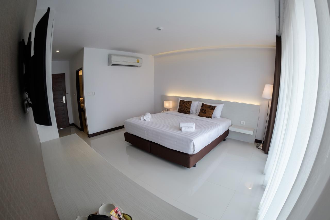 Chaisaeng Villa Sing Buri Exteriör bild